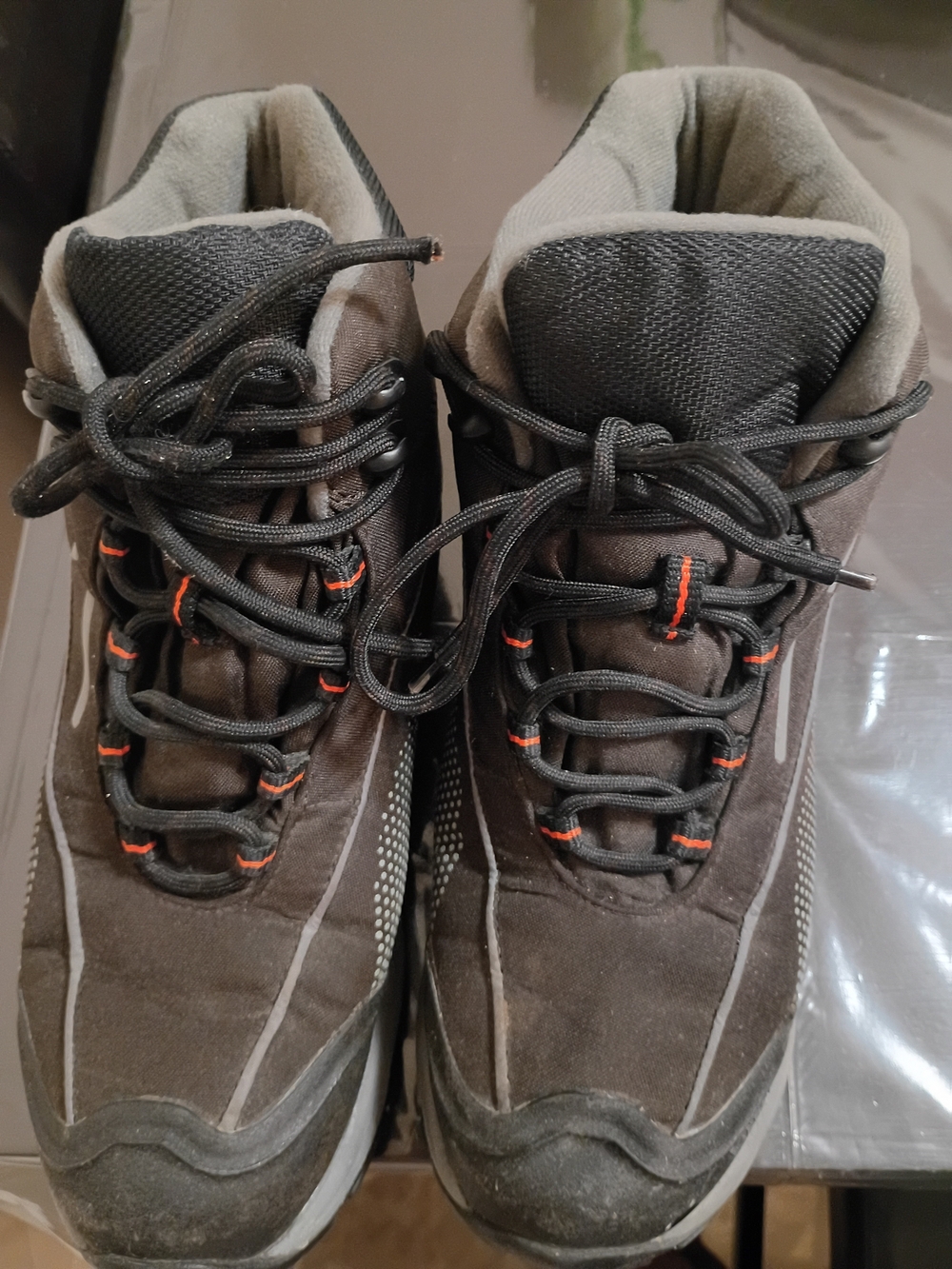 Women's Lands End Outdoor Hiking/Winter Boots - Quality Boots Size 9.5
